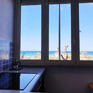 Appartamento Fronte Mare A 